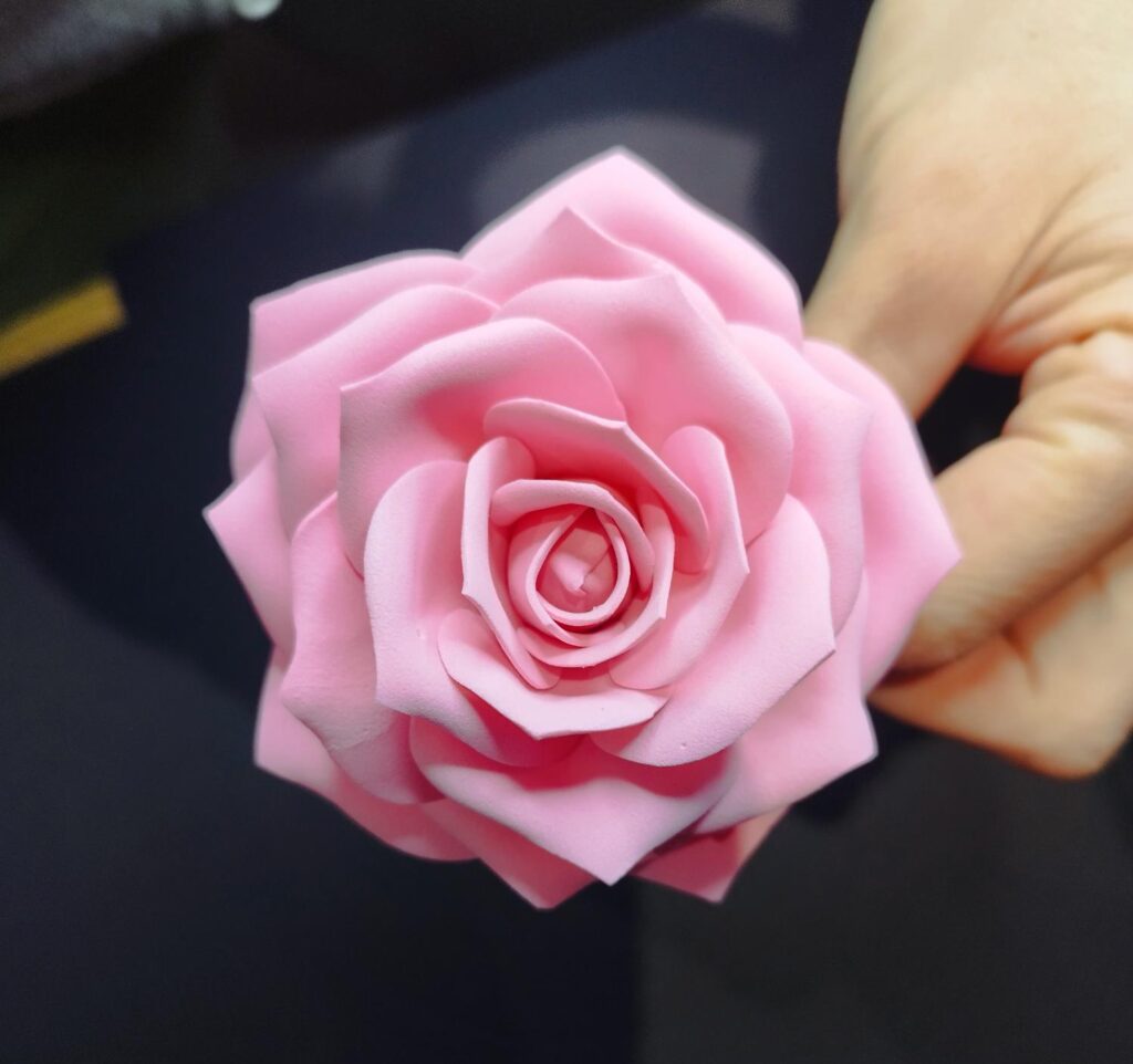 rose fleur, fait main, Foamiran, création artisanales, en feuille de mousse, décoration intérieur