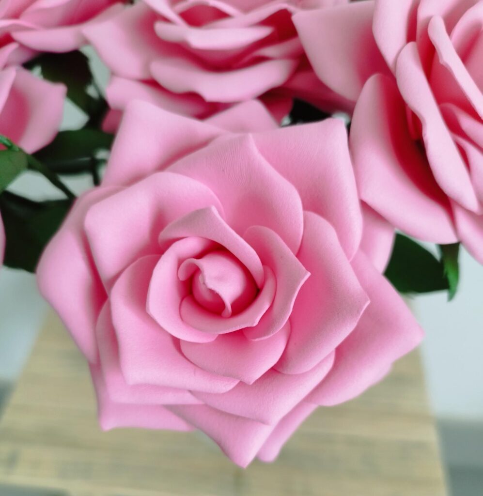 Fleur en mousse, création décoration intérieur, fait main