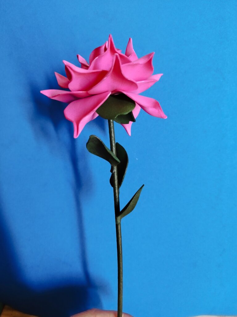 Fleur en feuille de mousse