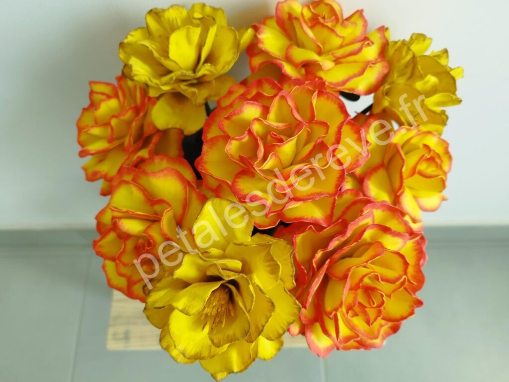 fleur de mousse pivoine orange et jaune